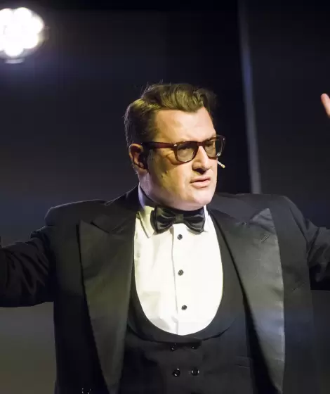 Gabriel Oliveri en Querid�simo Truman