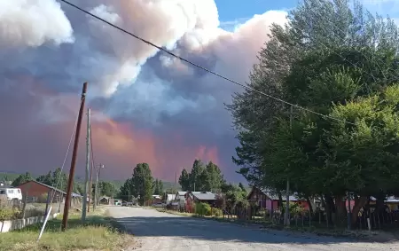 M�s de 35 mil hect�reas ya fueron arrasadas mientras brigadistas combaten las llamas
