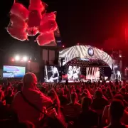 Cosqu�n tambi�n habl�: un poema inc�modo, un falso "le�n" y cr�ticas que apuntan directamente a Milei