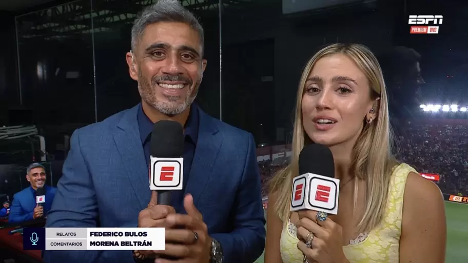 Morena Beltran hace su debut como comentarista de las transmisiones en vivo de la Liga AFA por ESPN Premium.