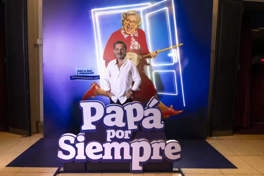 El desfile de famosos en Pap� por siempre