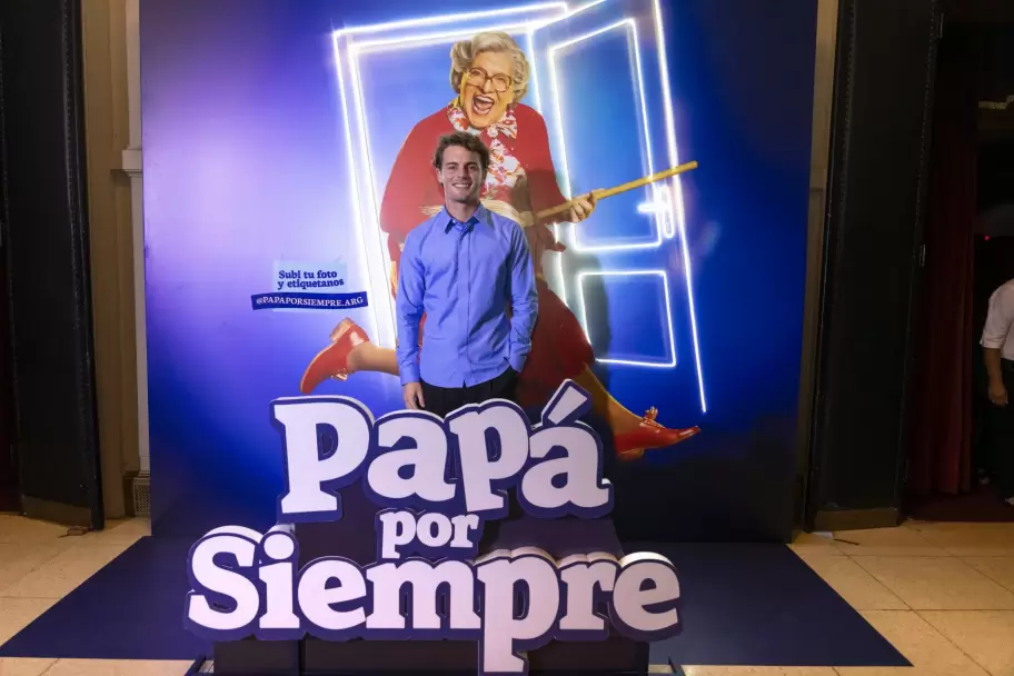 El desfile de famosos en Pap� por siempre