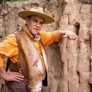 Chaque�o Palavecino se defendi� por cantar con Milei en medio del incendio patag�nico: "Estamos todos locos"