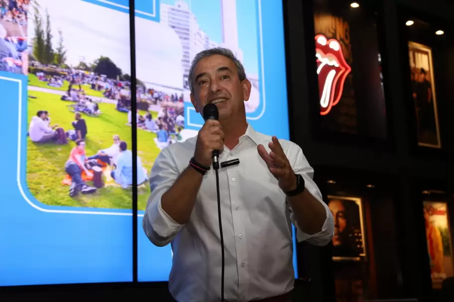 En materia deportiva la ciudad ser� sede este verano del Quini 6 Rosario Challenger con lo mejor del tenis del 1 al 8 de febrero