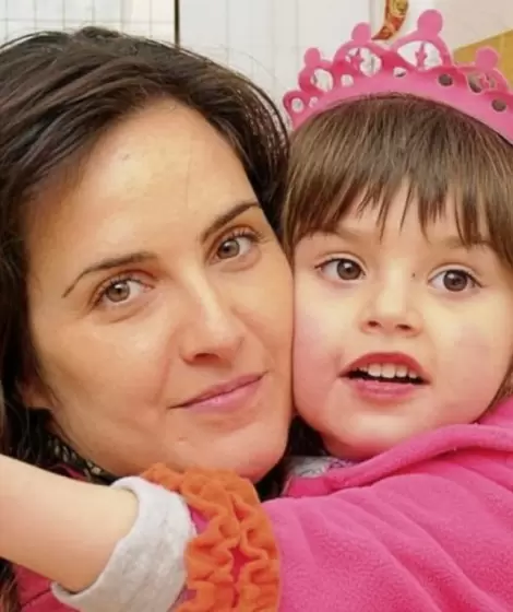 Julieta D�az y su hija Elena Antonia.