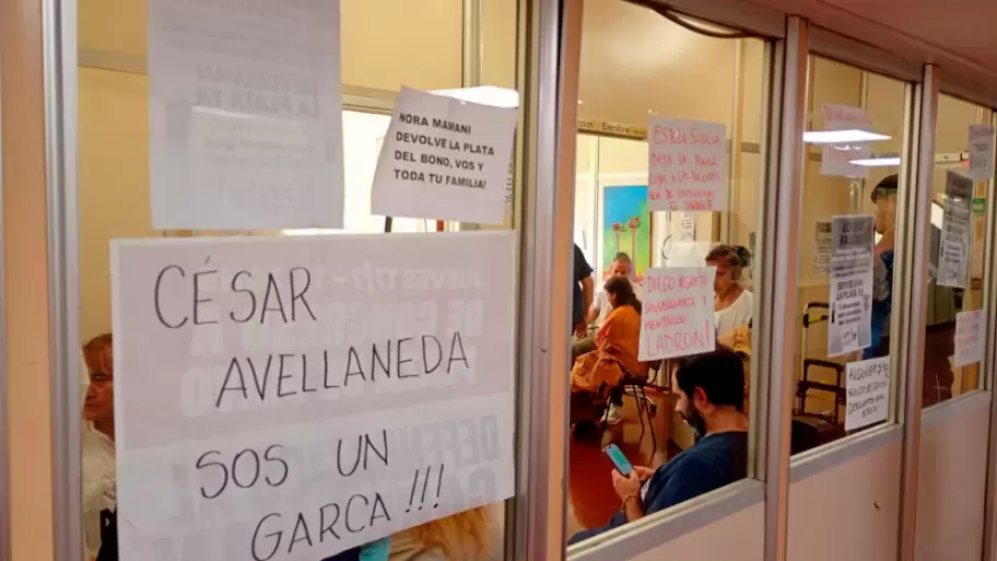 La Direcci�n M�dica del Hospital Garrahan tomada por sus trabajadores.