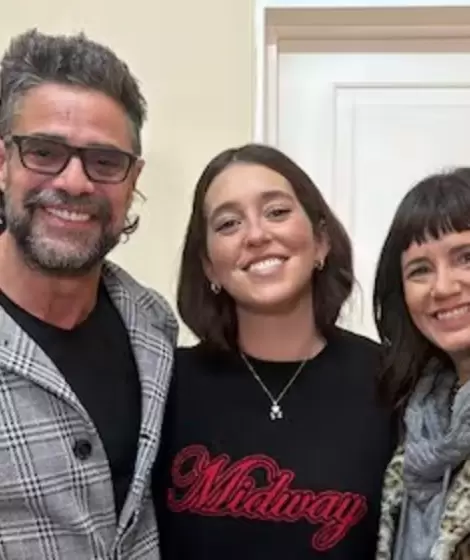 Luciano Castro junto a Leticia Siciliani y Griselda Siciliani