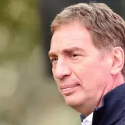 Reforma laboral libertaria: reuni�n de gobernadores qued� en suspenso tras un llamado de Santilli