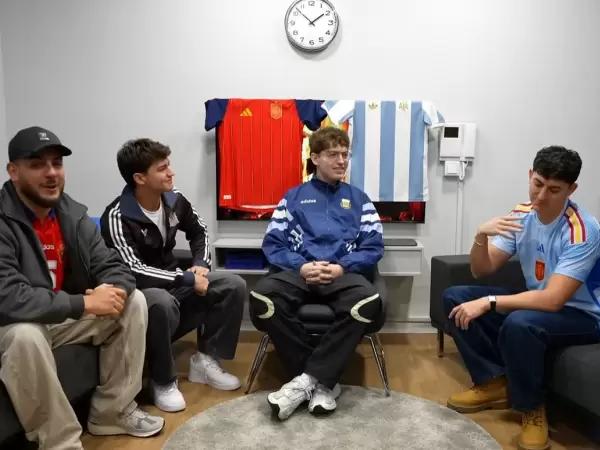 Davoo se cruz� con los hermanos Buyer y Robert PG