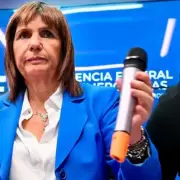 Trajes importados, la realidad local y la moda del poder: Bullrich se sumó a la saga de funcionarios que compran afuera