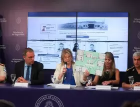 El Gobierno nacional explic� las razones del suicidio del soldado G�mez en conferencia de prensa.