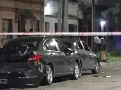 Un polic�a muri� tras ser embestido por ladrones que hu�an con una camioneta robada