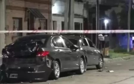 Un polic�a muri� tras ser embestido por ladrones que hu�an con una camioneta robada