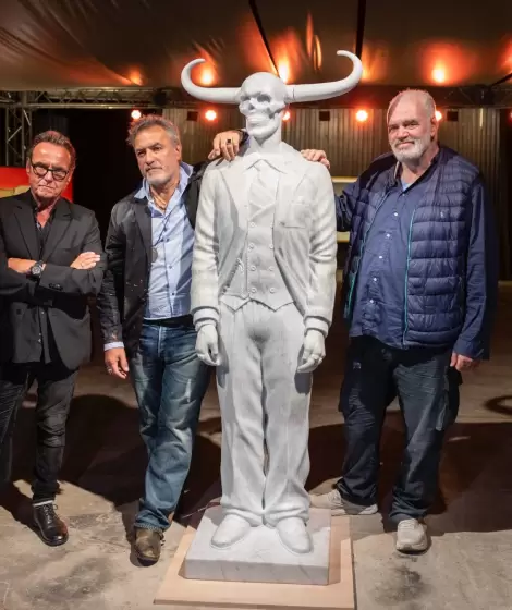 Ross Halfin present� Deadman junto a Jorge Corcho Rodr�guez en Punta del Este