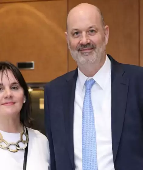 El ministro de Desregulaci�n y Transformaci�n del Estado, Federico Sturzenegger, junto a su esposa, Mar�a Josefina Rouillet