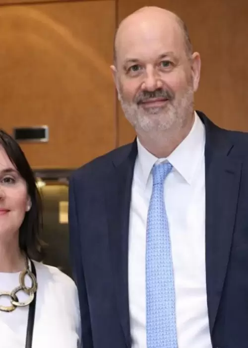 El ministro de Desregulaci�n y Transformaci�n del Estado, Federico Sturzenegger, junto a su esposa, Mar�a Josefina Rouillet