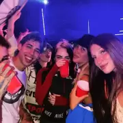 Wanda Nara en la casita de Bad Bunny: glamour, rumores y una supuesta entrada VIP de 7 millones