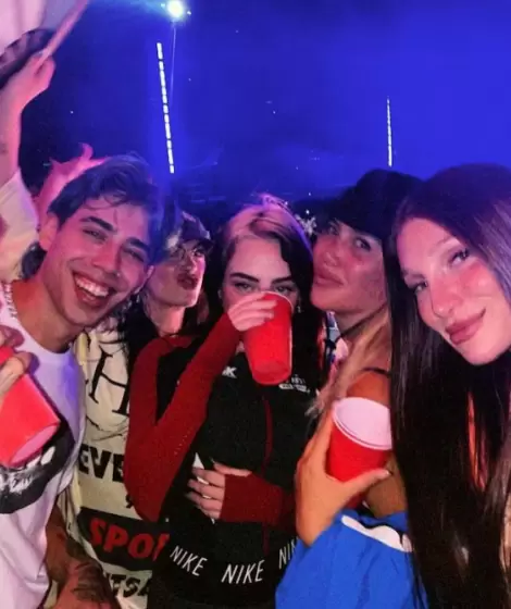 Wanda Nara, Lali Esp�sito y Nicki Nicole sorprendieron en La Casita de Bad Bunny