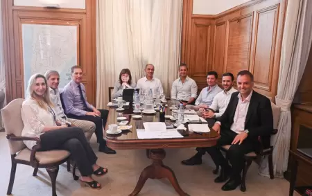 La Libertad Avanza acelera en el Senado: busca un dictamen expr�s de la reforma laboral