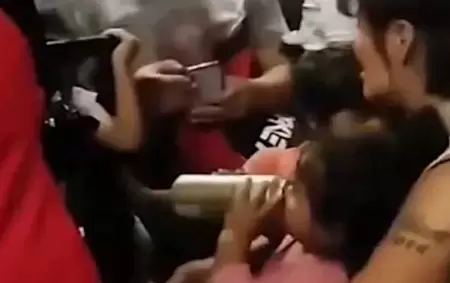 Capital Humano denunci� y pidi� identificar a la mujer que le dio cerveza a su beb� en un tren