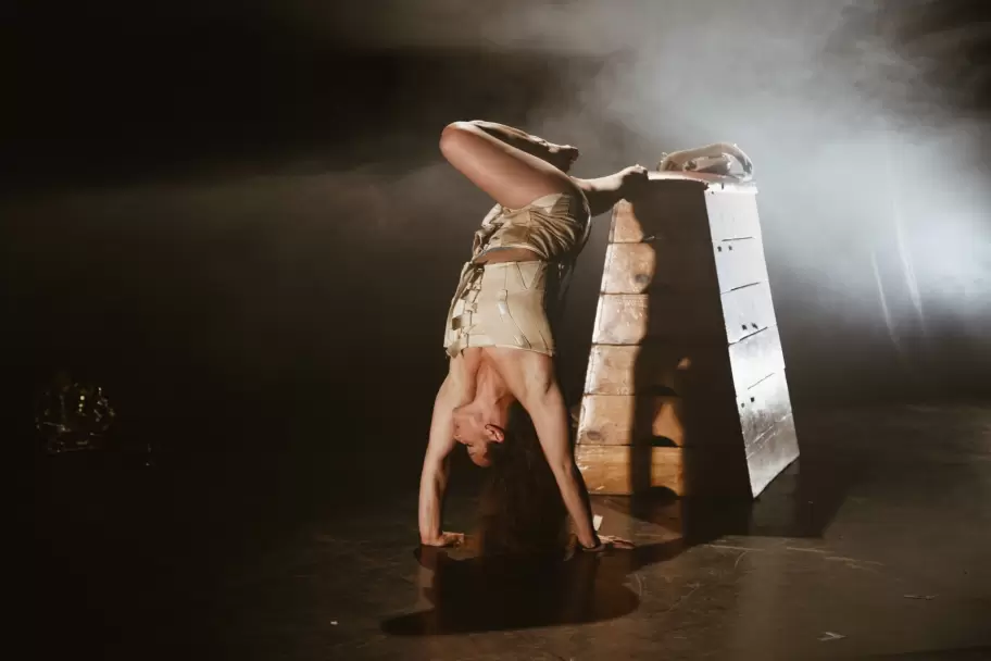 "Consagrada" de Gabi Parigi y Flor Micha.