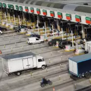 Peajes m�s caros en plena privatizaci�n: el Gobierno sube hasta 18% las tarifas en rutas nacionales