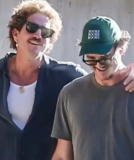 Pedro Pascal y Rafael Olarra juntos