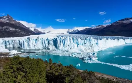 El Senado debate una modificaci�n a la Ley de Glaciares que habilitar�a la actividad minera en �reas periglaciares