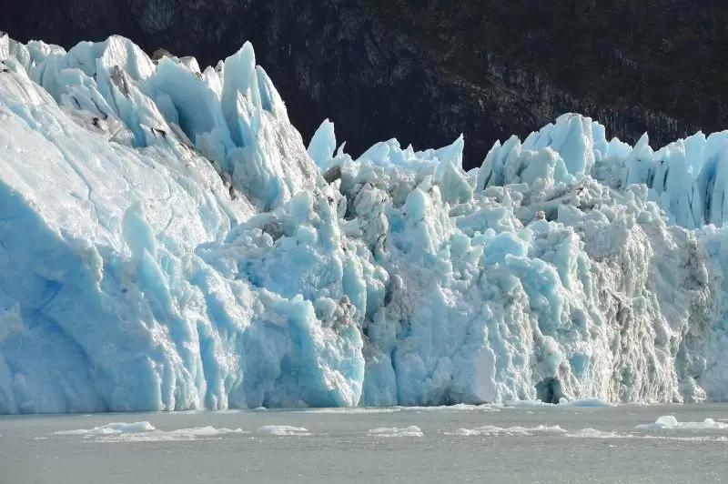 El Gobierno Nacional de avanzar con una modificatoria de la Ley de Glaciares
