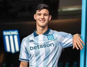 Valentin Carboni se rompi� los ligamentos