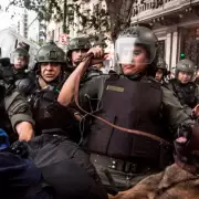 Reforma laboral y Régimen Penal Juvenil: debate caliente en el Congreso y represión en las calles