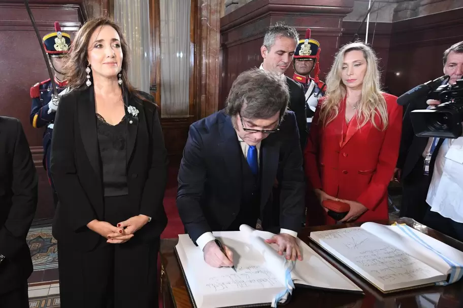 Apertura del 144� per�odo de sesiones ordinaria