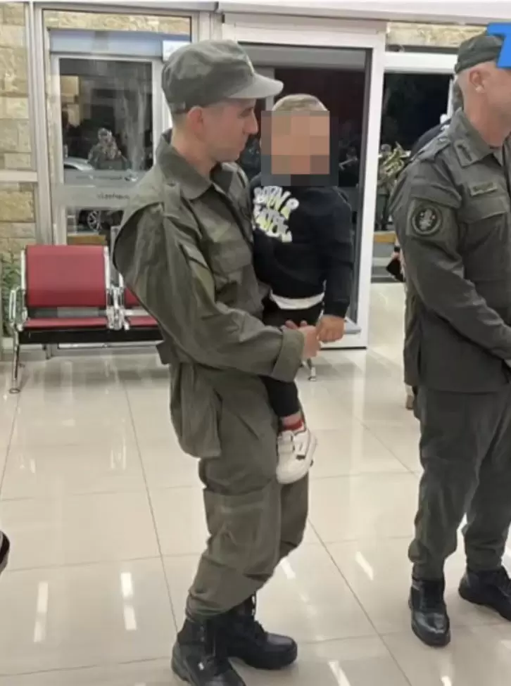 El gendarme argentino Nahuel Gallo fue liberado de El Rodeo 1 y aterriz� en Ezeiza