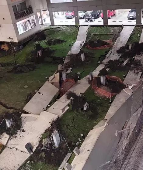 Derrumbe en un complejo de viviendas en Parque Patricios