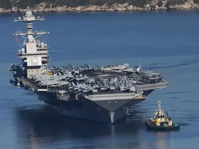 Teher�n anuncia el cierre total del estrecho por donde circula una quinta parte del crudo global.