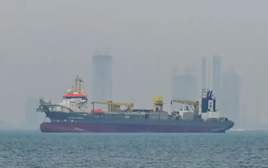 Irán cierra el paso clave del petróleo y el mundo entra en zona de peligro