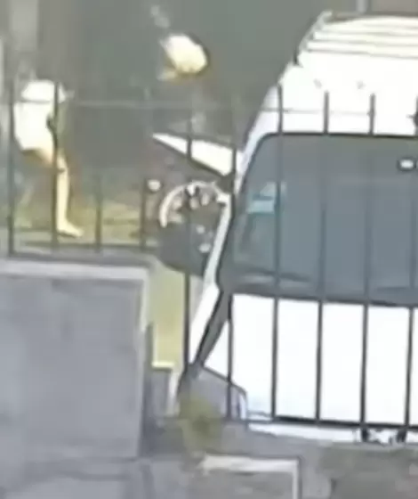 El agresor no fue identificado y buscan a la joven atacada