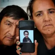 Los padres de Loan Pe�a sepultaron la defensa de Fernando Burlando: "Hizo mucho show en la tele"