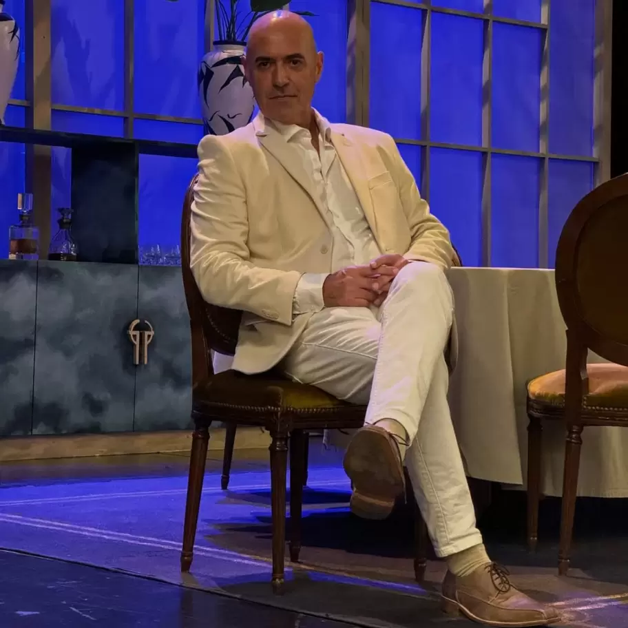 Fernando Sureda protagoniza Los pilares de la sociedad