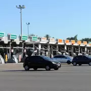 Peajes por las nubes: el Gobierno autoriz� fuertes aumentos en los accesos a la Ciudad y castiga con hasta el doble a quienes paguen manualmente