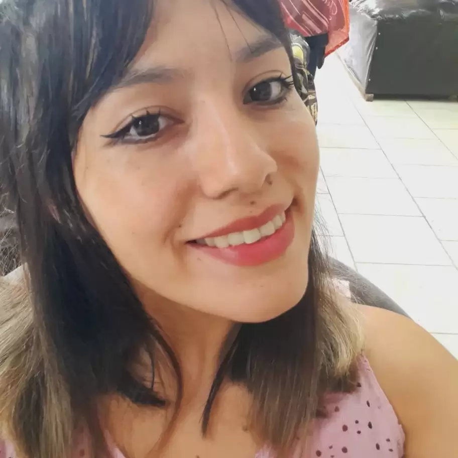 Merl�n D�az,  peluquera de 30 a�os