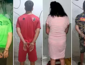 La Polic�a detuvo a cuatro personas y secuestr� armas y un auto presuntamente involucrado.