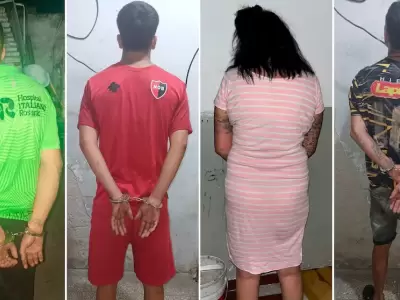 La Polic�a detuvo a cuatro personas y secuestr� armas y un auto presuntamente involucrado.