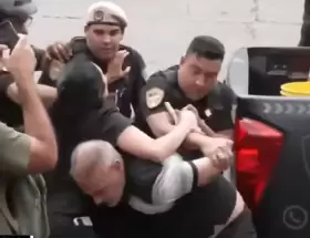 Al menos un detenido en el complejo habitacional Estaci�n Buenos Aires de Parque Patricios