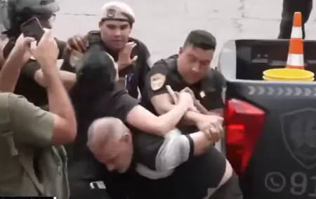 Al menos un detenido en el complejo habitacional Estaci�n Buenos Aires de Parque Patricios