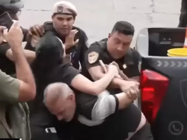 Al menos un detenido en el complejo habitacional Estaci�n Buenos Aires de Parque Patricios