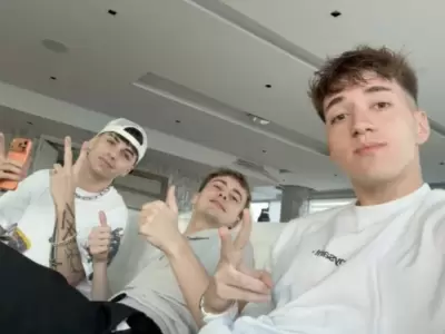 Mernuel, Mosky y Bauleti, el tr�o de streamers conocido como Mernosketti.