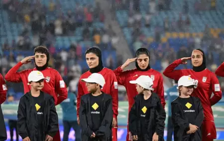 Jugadoras iran�es fueron obligadas a cantar el himno