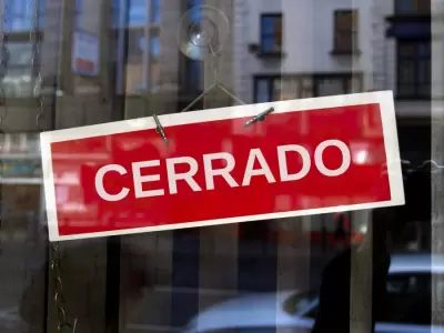 La cantidad de locales vac�os en los corredores comerciales porte�os se dispar� con fuerza