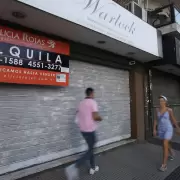 Locales vac�os y consumo en retroceso: el ajuste ya se siente en las persianas bajas del comercio porte�o